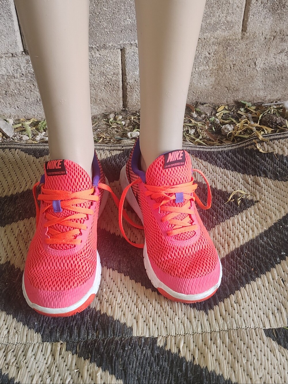 Nike Women's Neon Coral Mesh Running Sneakers with Purple Accents 6.5